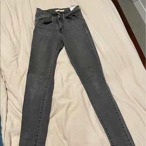 Levis grey skinny Jean